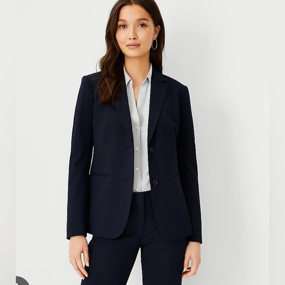 Limited Collection 2 button blazer